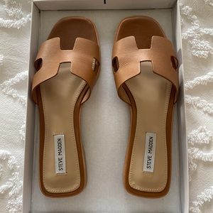Steve Madden leather sandals.